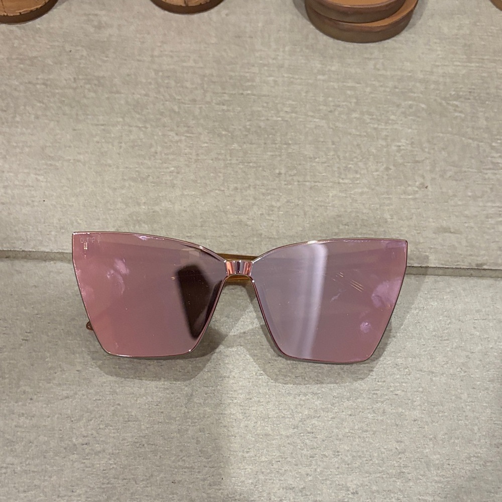 Diff Eyewear Pink Cat-Eye Sunglasses